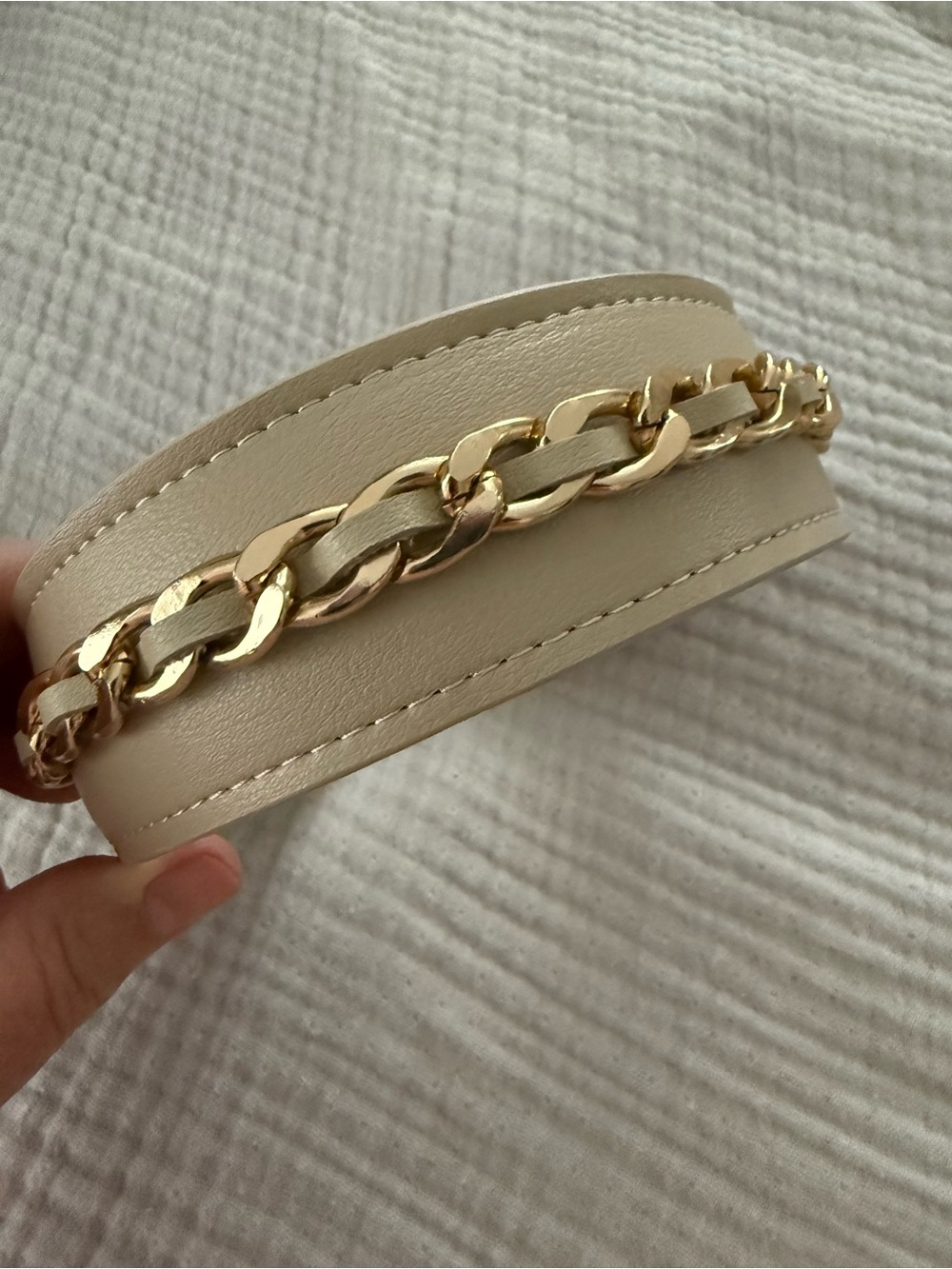 Lilly Pulitzer leatherette cream and gold chain headband